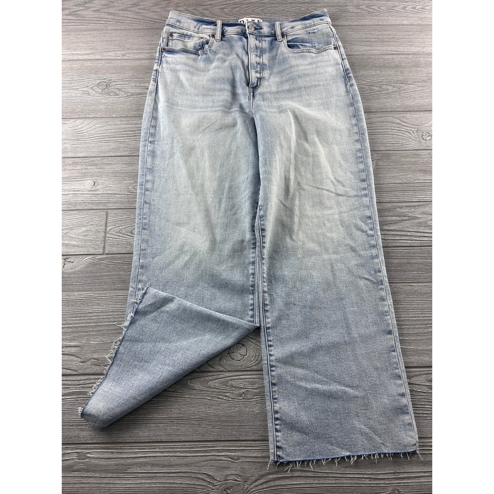 DAZE Hug High Rise Wide Leg Light Wash Raw Hem Jeans Size 31 D00016204ZZ-MIRAC